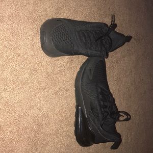 Nike women’s Air Max 270